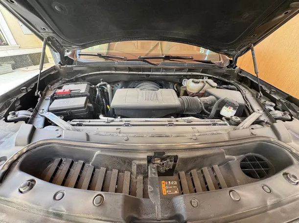 Car image 26