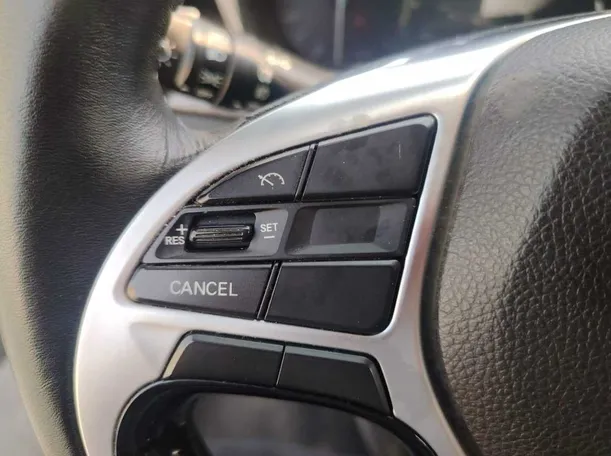 Car image 29