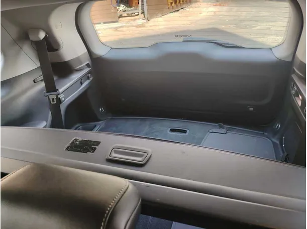 Car image 33
