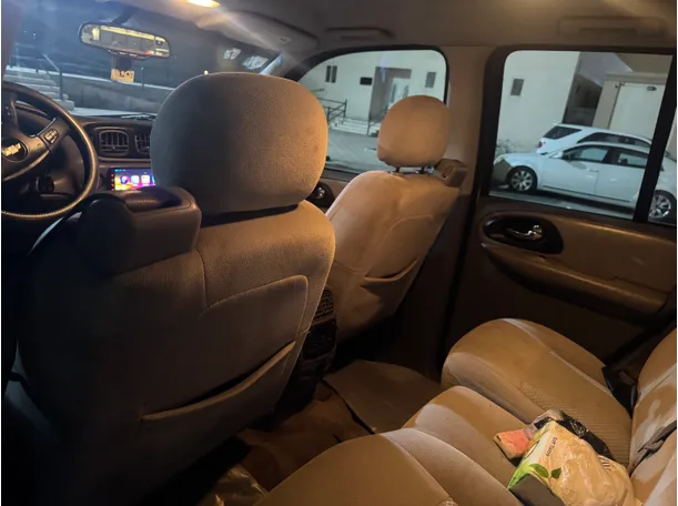 Car image 11