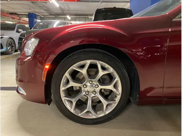 Car image 9