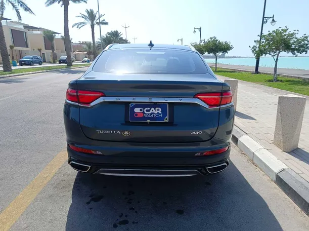 Car image 5