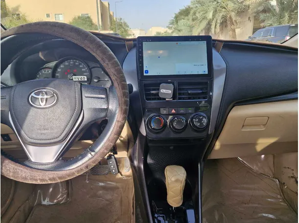 Car image 17