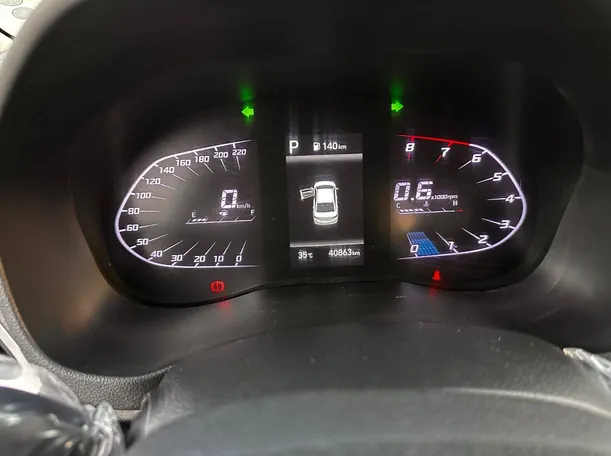 Car image 19