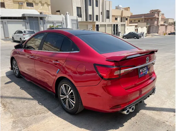 Car image 7