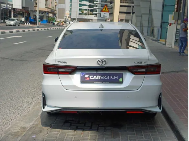 Car image 6