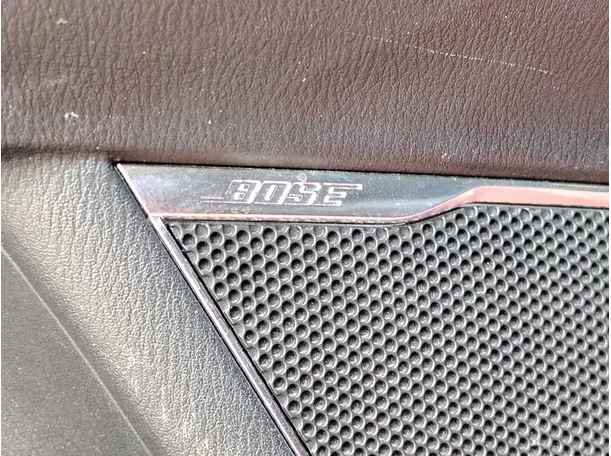 Car image 36