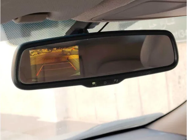Car image 26