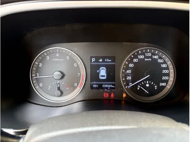 Car image 23