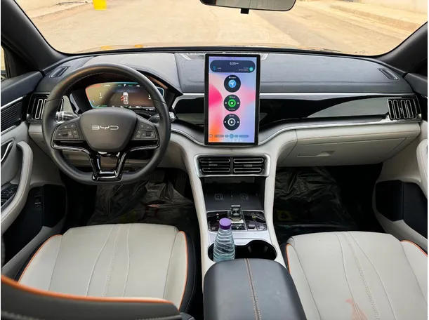 Car image 21