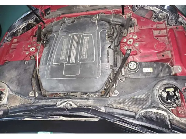 Car image 19