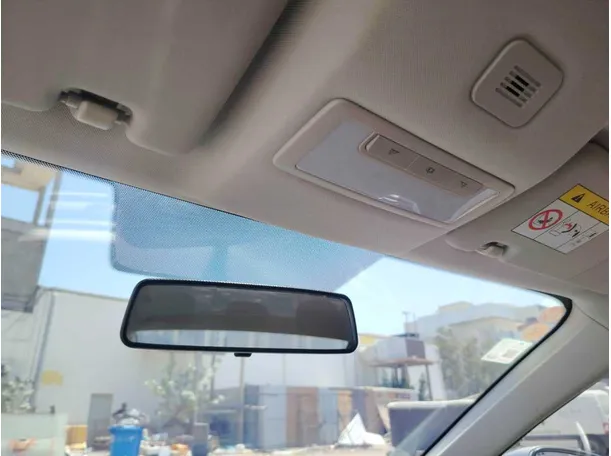 Car image 28