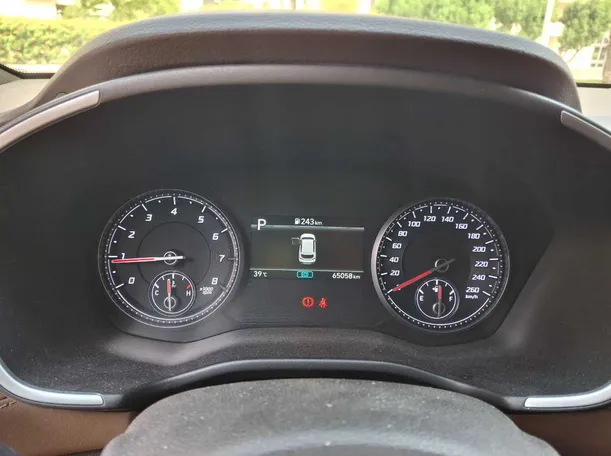 Car image 18