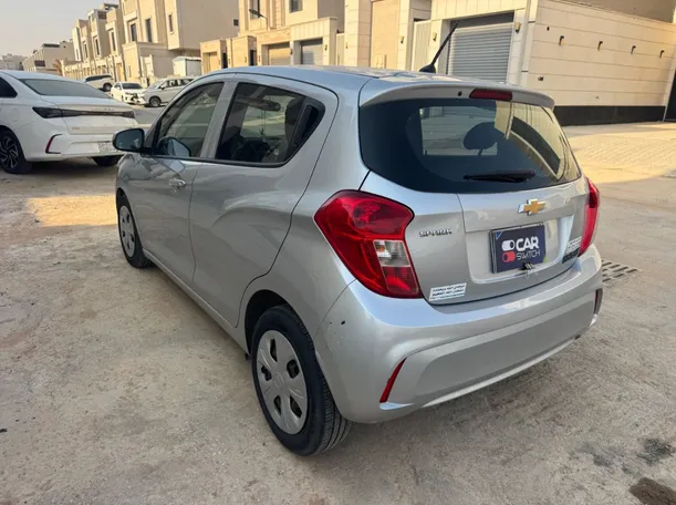 Car image 7