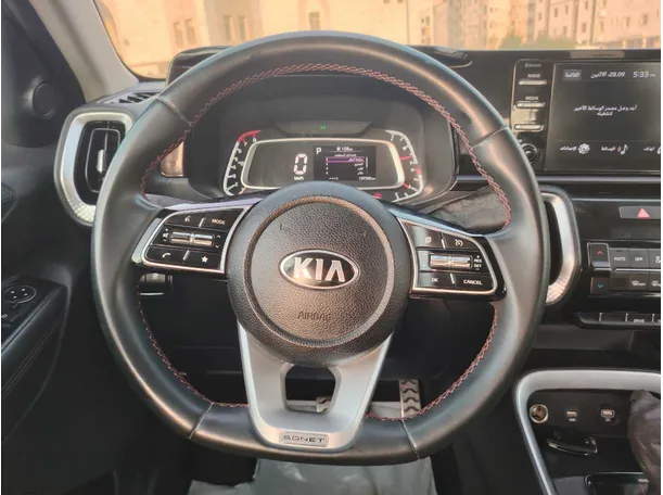 Car image 21