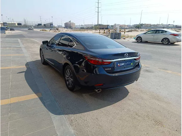 Car image 7
