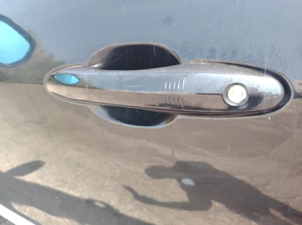 Car image 27