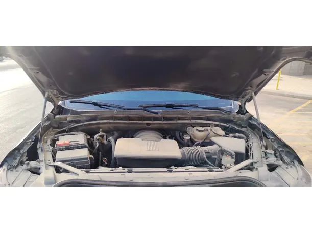 Car image 30