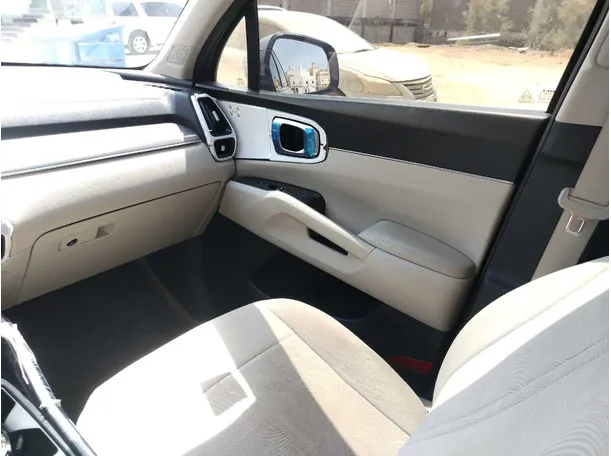 Car image 40