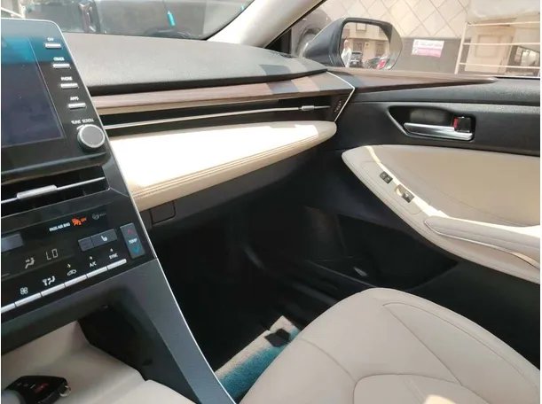 Car image 22