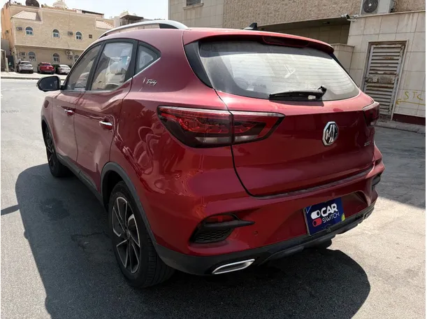 Car image 7
