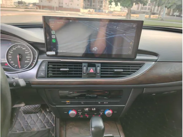 Car image 26