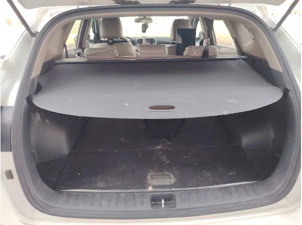 Car image 24
