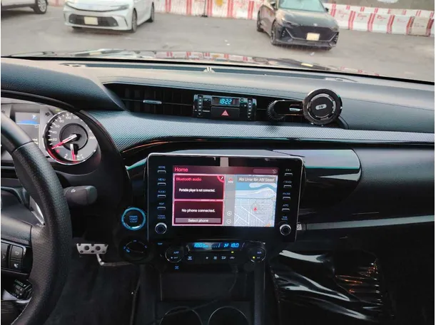 Car image 25