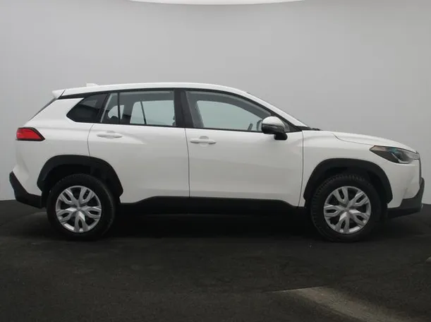 Car image 13