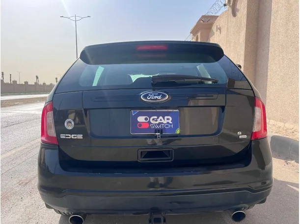 Car image 6