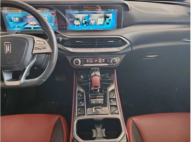 Car image 24