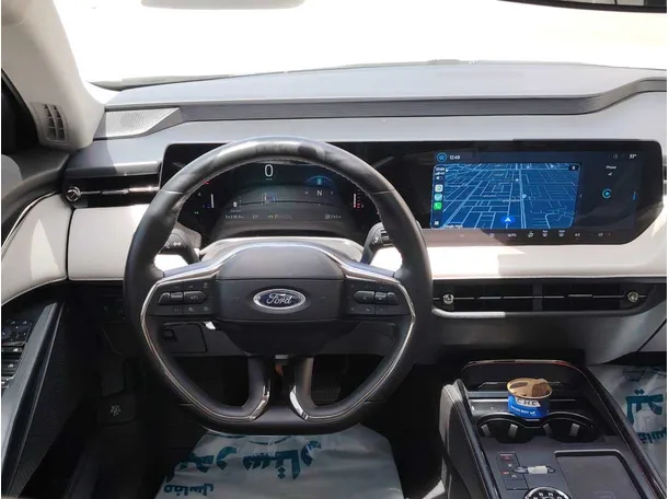 Car image 28