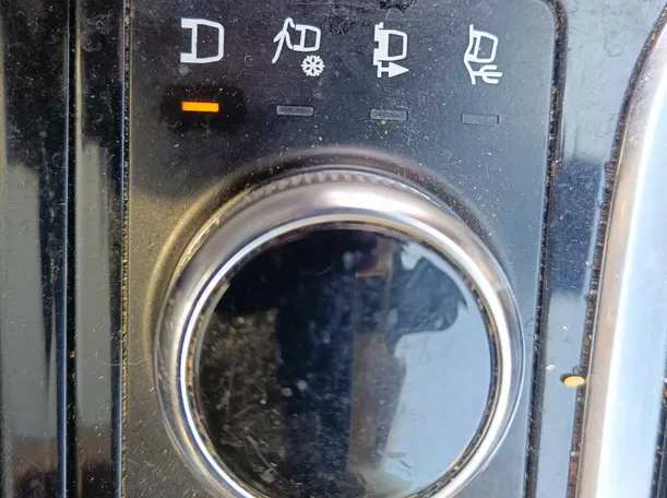 Car image 39