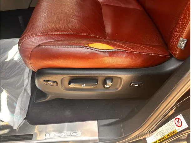 Car image 28
