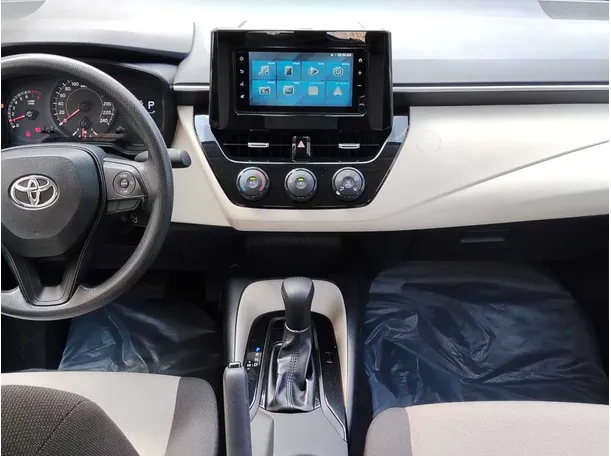 Car image 17