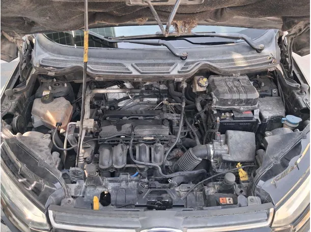 Car image 19