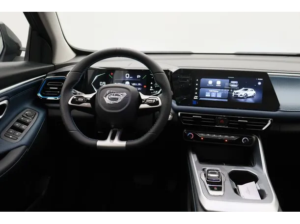 Car image 15