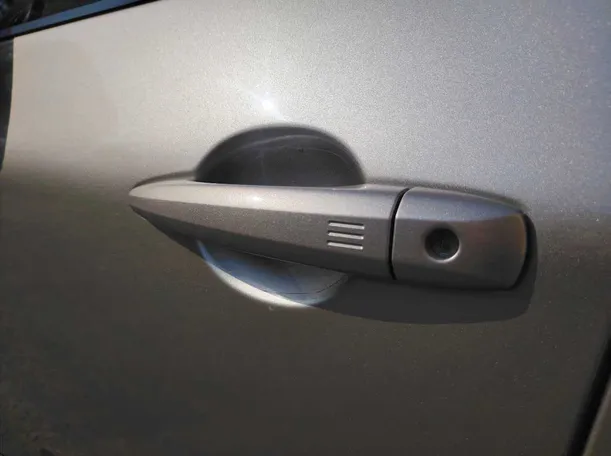 Car image 33