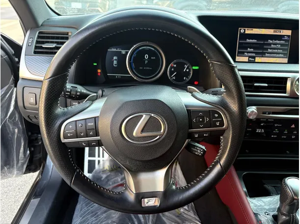 Car image 22