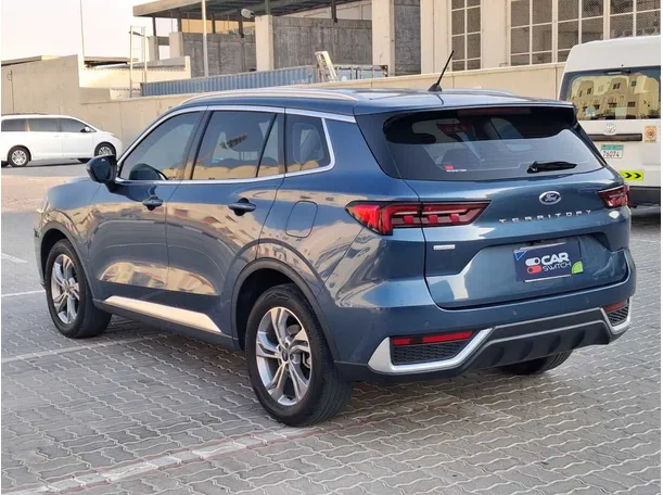 Car image 7
