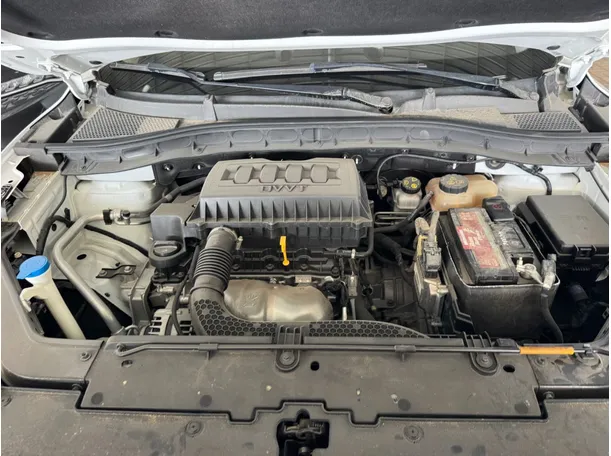 Car image 18