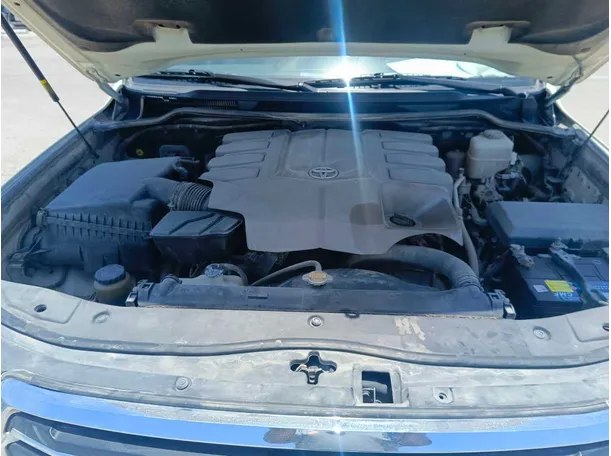 Car image 35