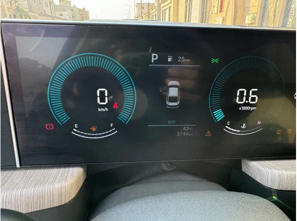 Car image 20