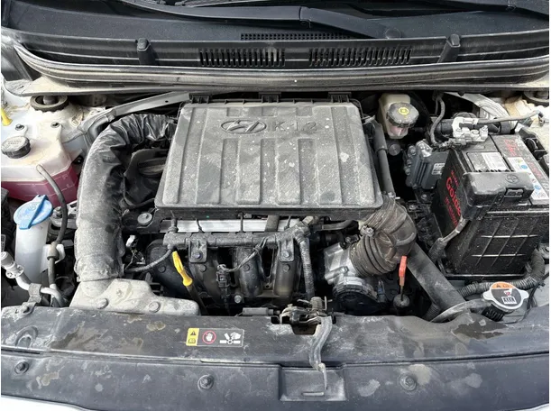 Car image 27
