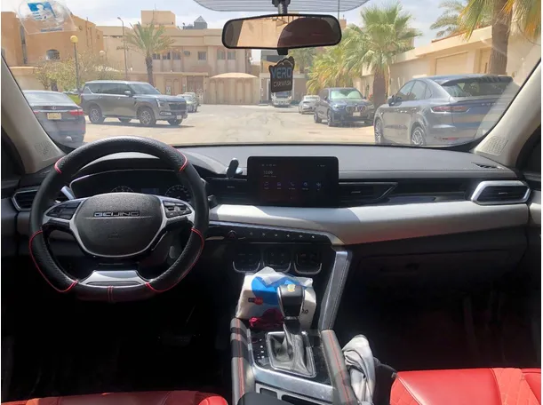 Car image 15