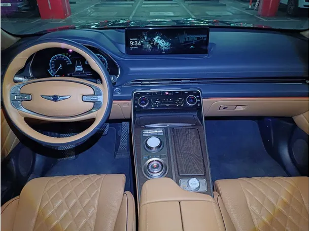 Car image 15
