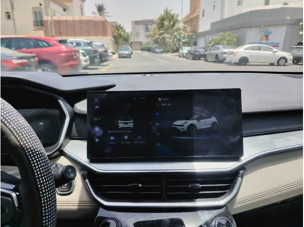 Car image 25