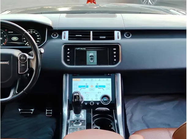 Car image 19