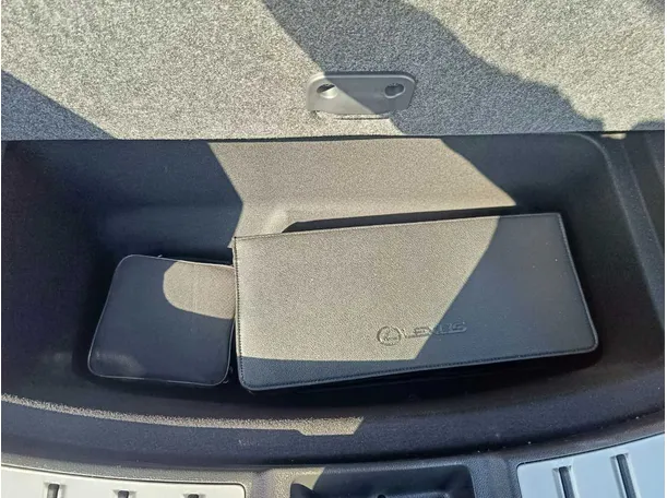 Car image 31