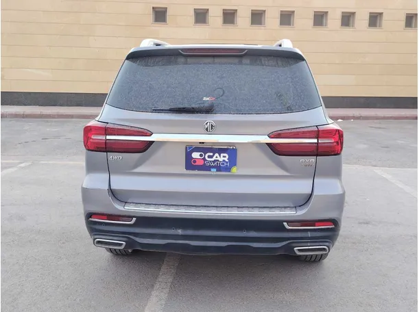 Car image 6